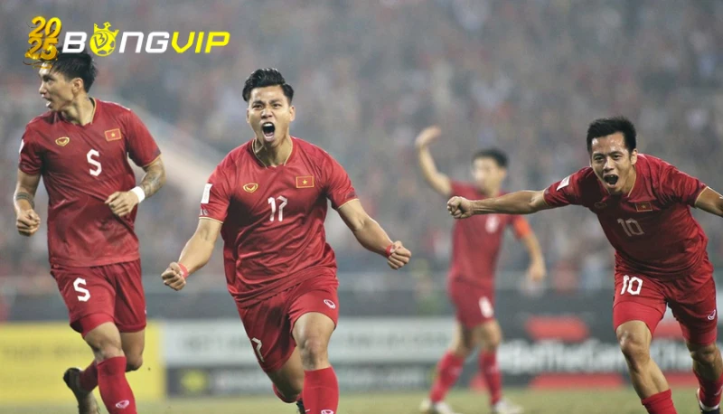 đội tuyển Việt Nam đến Malaysia Người hâm mộ kỳ vọng và dõi theo