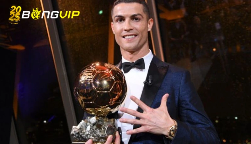 Ribery mỉa mai Ronaldo vụ Quả Bóng Vàng Bóng đá không chỉ là Champions League