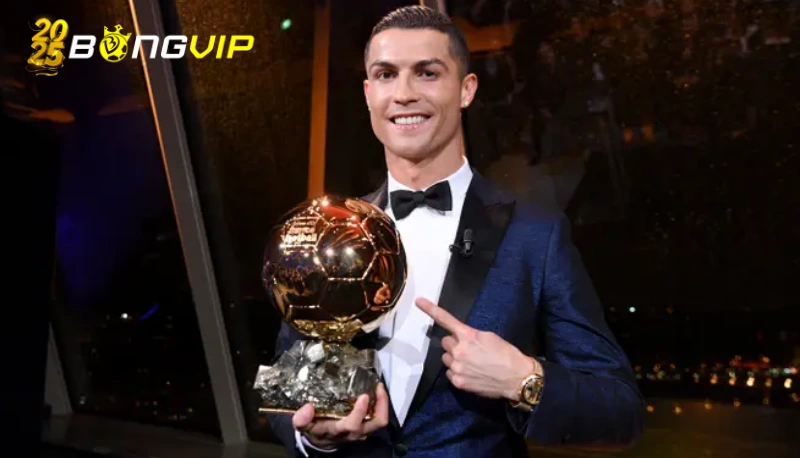 Ribery mỉa mai Ronaldo vụ Quả Bóng Vàng Câu chuyện Quả Bóng Vàng 2013 và nỗi uất ức của Ribery